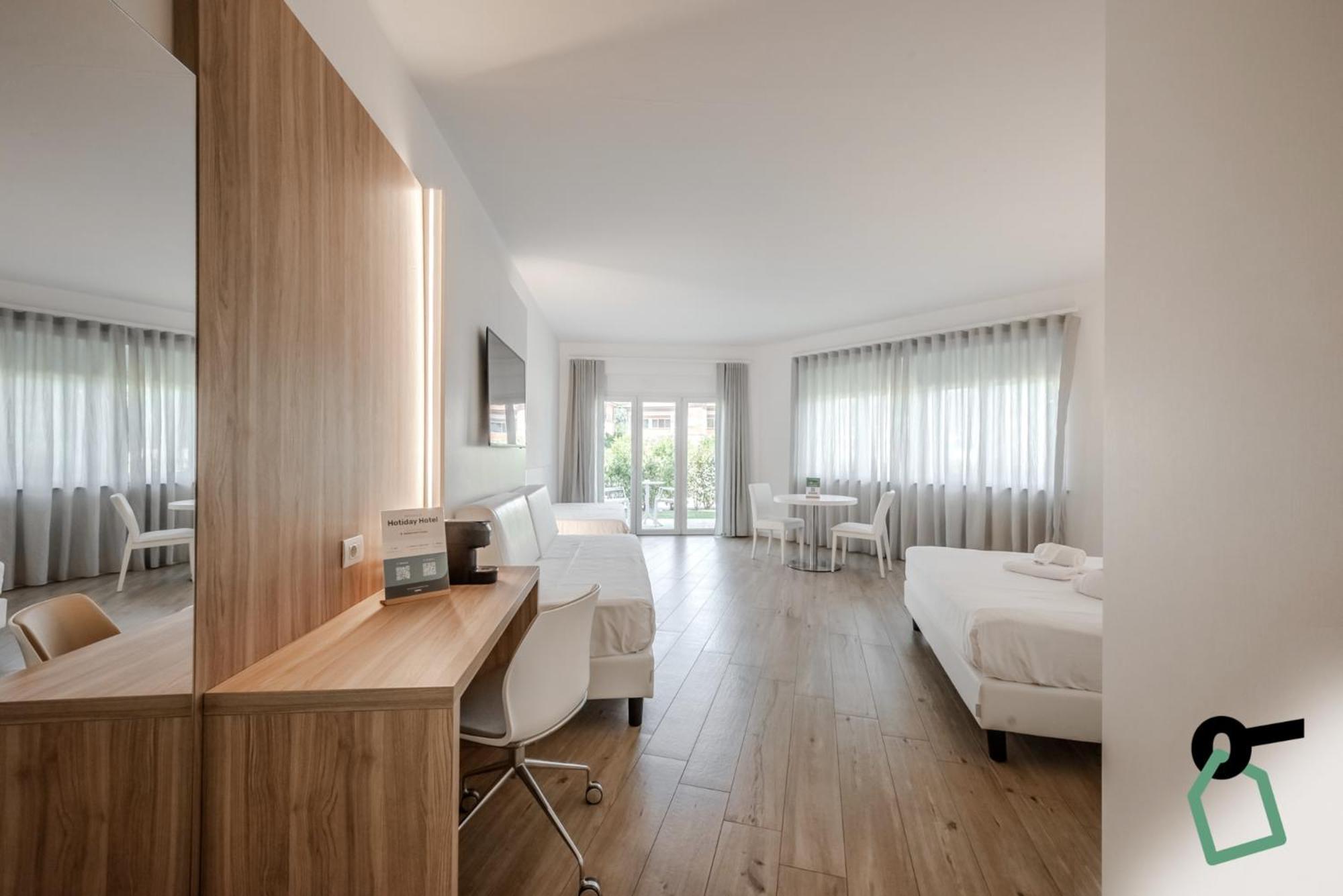 Hotiday Room Collection - Tirrenia Zewnętrze zdjęcie