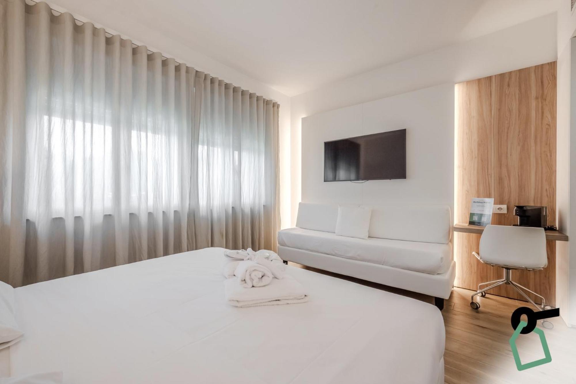 Hotiday Room Collection - Tirrenia Zewnętrze zdjęcie