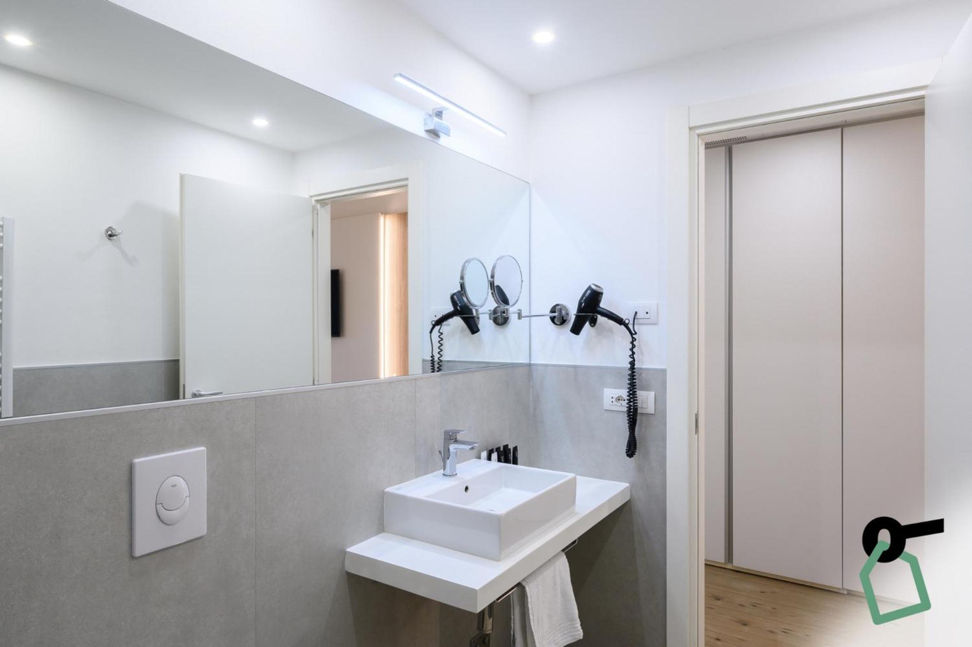 Hotiday Room Collection - Tirrenia Zewnętrze zdjęcie